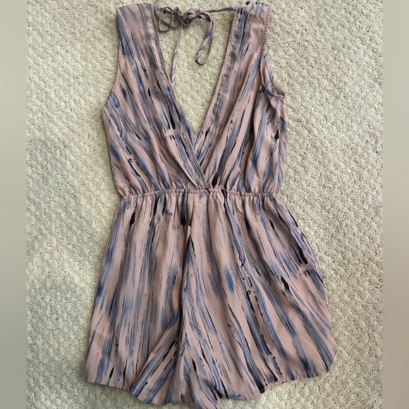 Nordstrom Flowy Romper - Picture 2 of 3